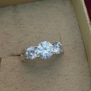 CZ Three-stone wedding ring, 10k yellow gold, sz 7